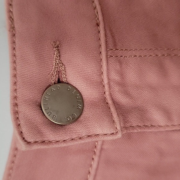 Bullhead super stretch shorts - Picture 2 of 7